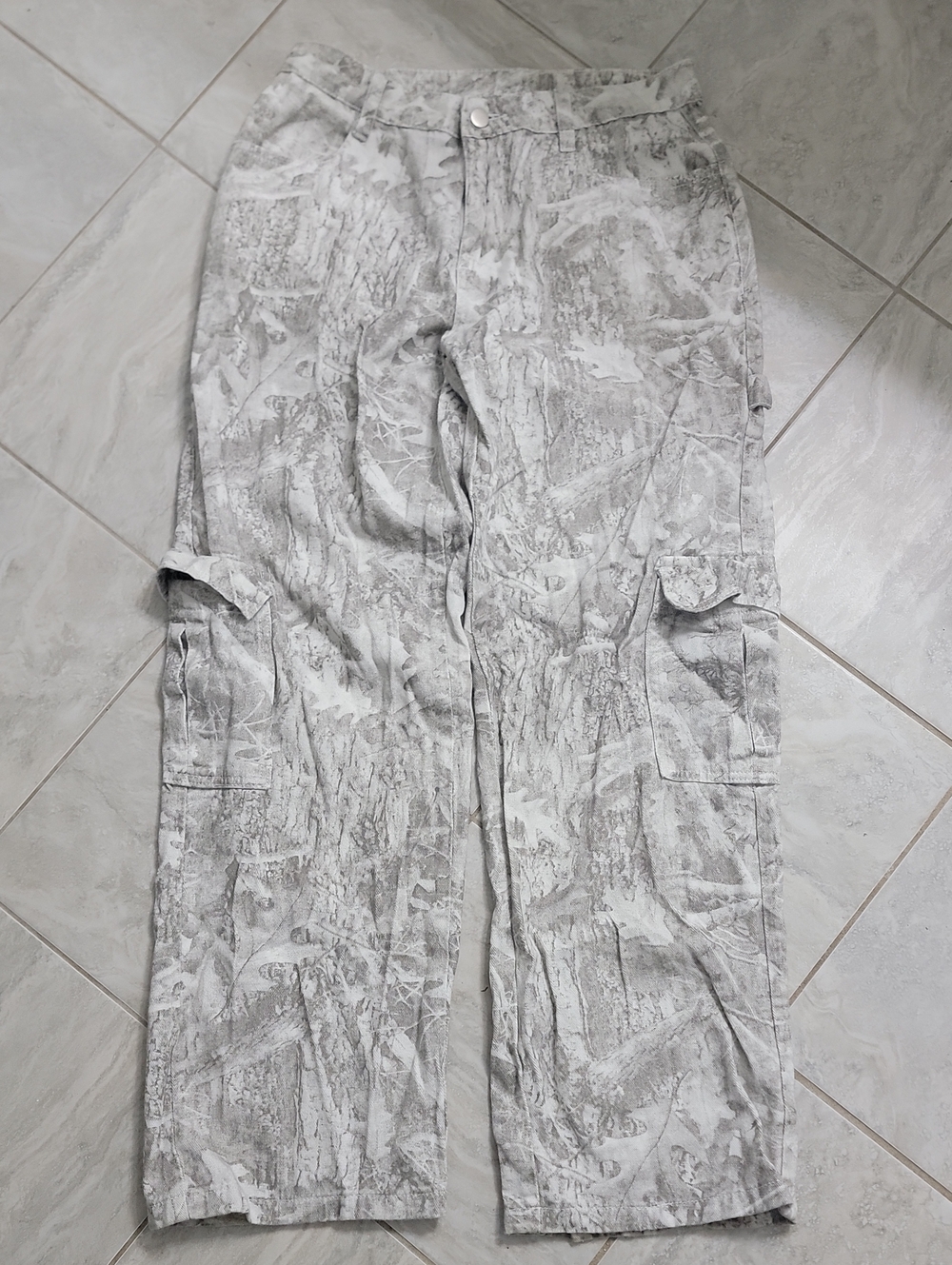 Womens Camo Cargo Jeans